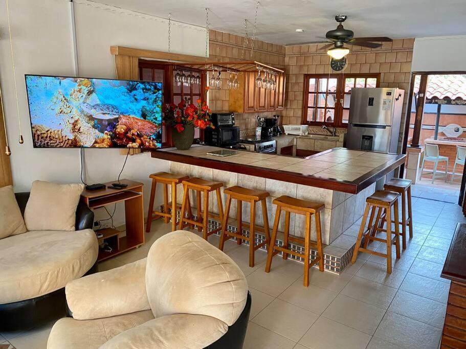 3-Bedroom Villa With A Jacuzzi Noord Exteriör bild